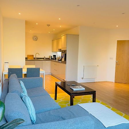Spacious Two Bedroom Apartment In Balham London Exteriör bild