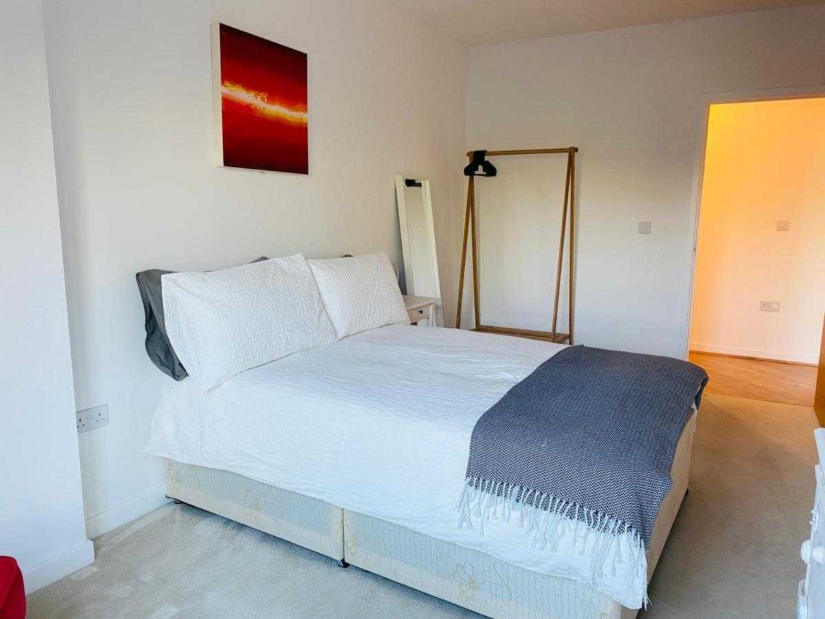 Spacious Two Bedroom Apartment In Balham London Exteriör bild