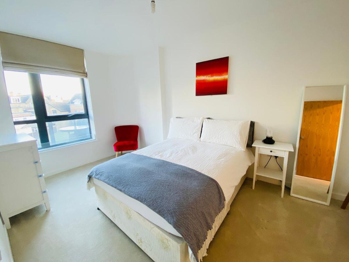 Spacious Two Bedroom Apartment In Balham London Exteriör bild
