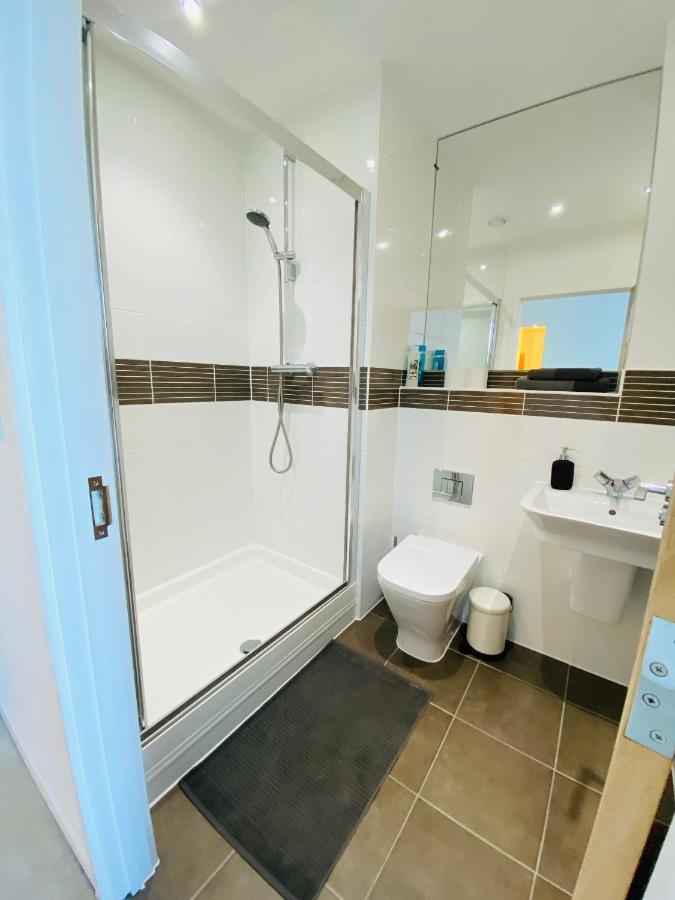 Spacious Two Bedroom Apartment In Balham London Exteriör bild