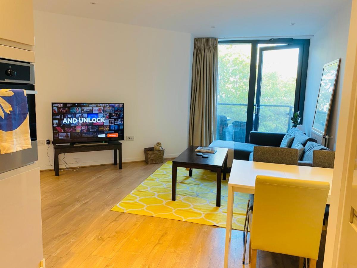 Spacious Two Bedroom Apartment In Balham London Exteriör bild