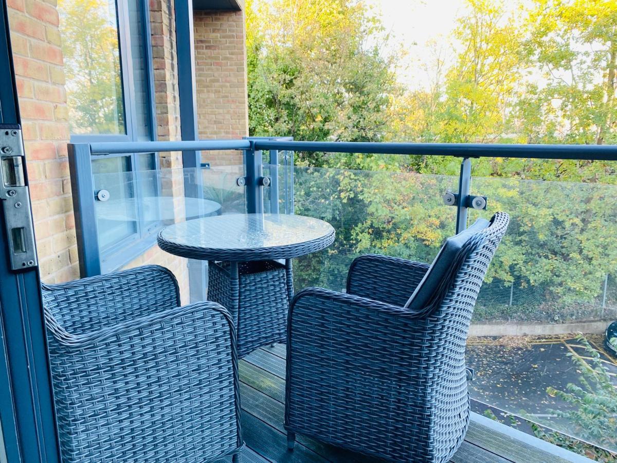 Spacious Two Bedroom Apartment In Balham London Exteriör bild